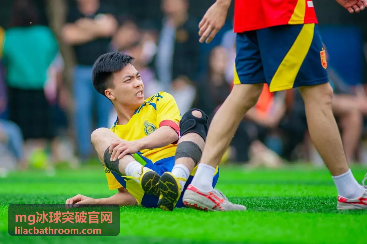 冰球突破自由模式与竞赛模式的区别分析